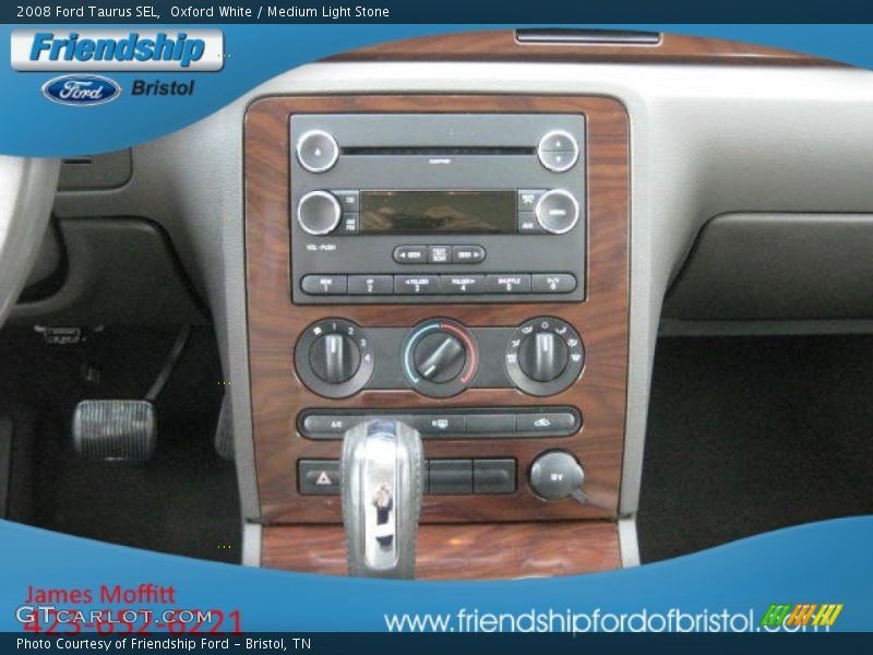 Oxford White / Medium Light Stone 2008 Ford Taurus SEL