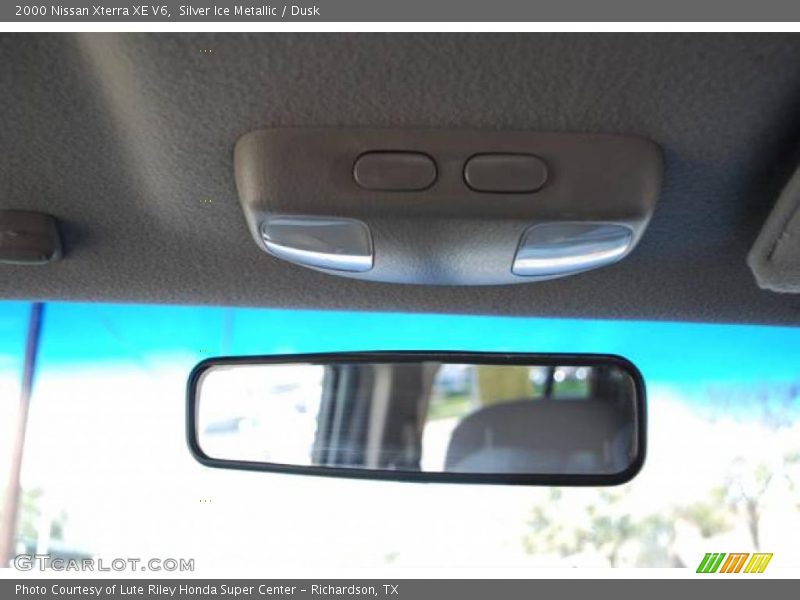 Silver Ice Metallic / Dusk 2000 Nissan Xterra XE V6