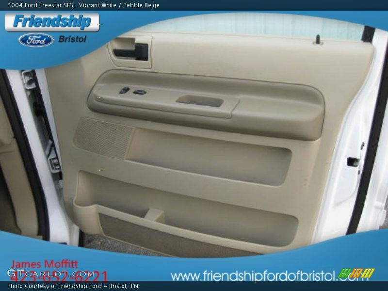 Vibrant White / Pebble Beige 2004 Ford Freestar SES