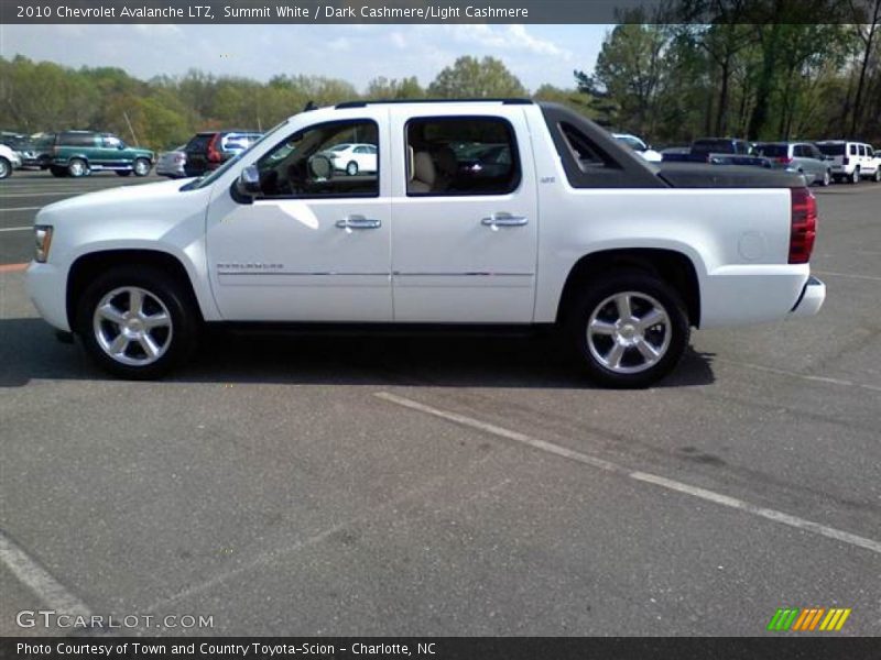 Summit White / Dark Cashmere/Light Cashmere 2010 Chevrolet Avalanche LTZ