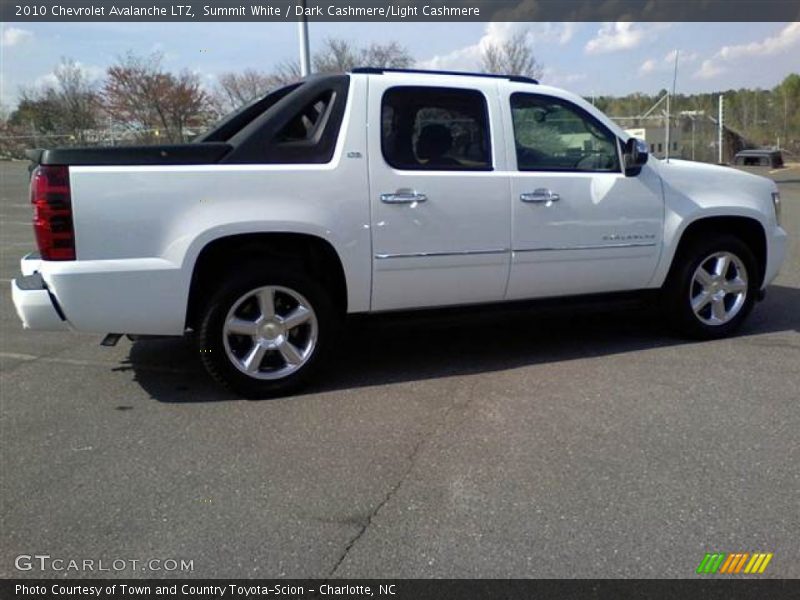 Summit White / Dark Cashmere/Light Cashmere 2010 Chevrolet Avalanche LTZ