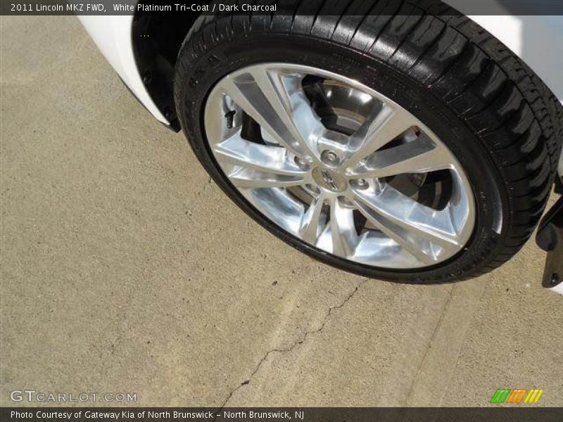White Platinum Tri-Coat / Dark Charcoal 2011 Lincoln MKZ FWD