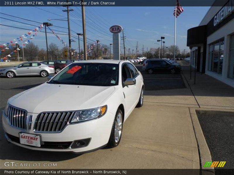 White Platinum Tri-Coat / Dark Charcoal 2011 Lincoln MKZ FWD