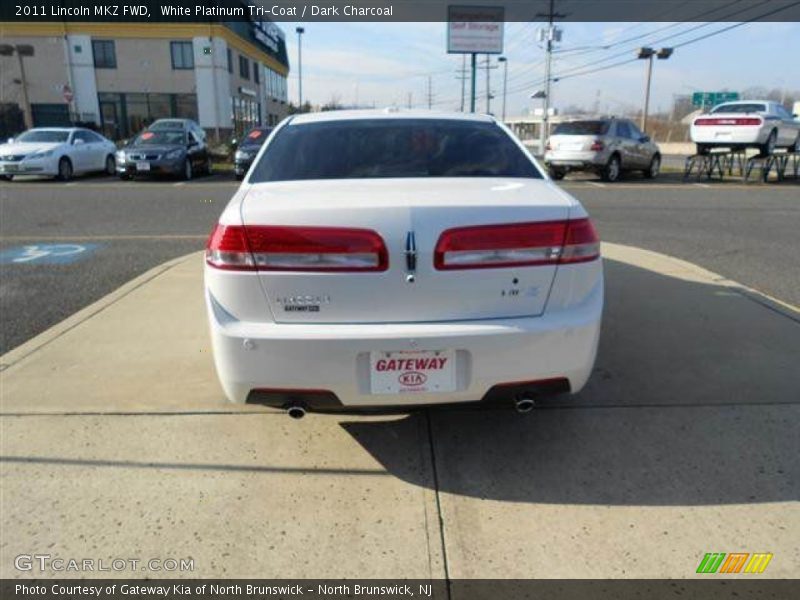 White Platinum Tri-Coat / Dark Charcoal 2011 Lincoln MKZ FWD