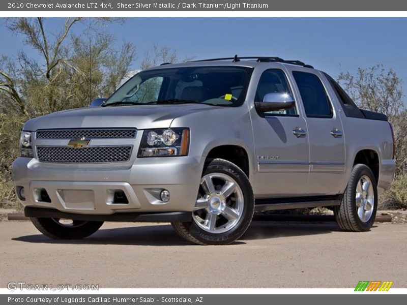 Front 3/4 View of 2010 Avalanche LTZ 4x4