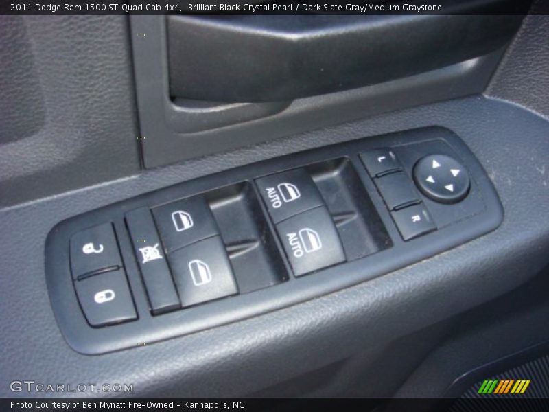 Brilliant Black Crystal Pearl / Dark Slate Gray/Medium Graystone 2011 Dodge Ram 1500 ST Quad Cab 4x4