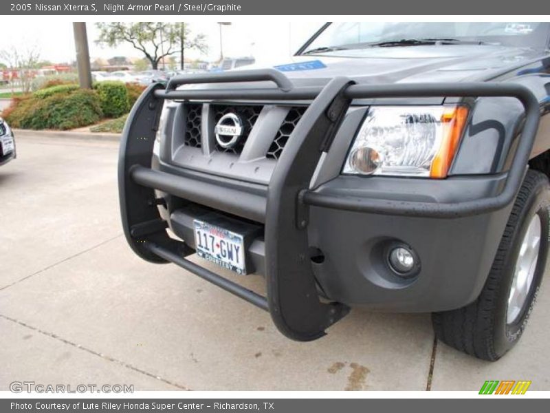 Night Armor Pearl / Steel/Graphite 2005 Nissan Xterra S