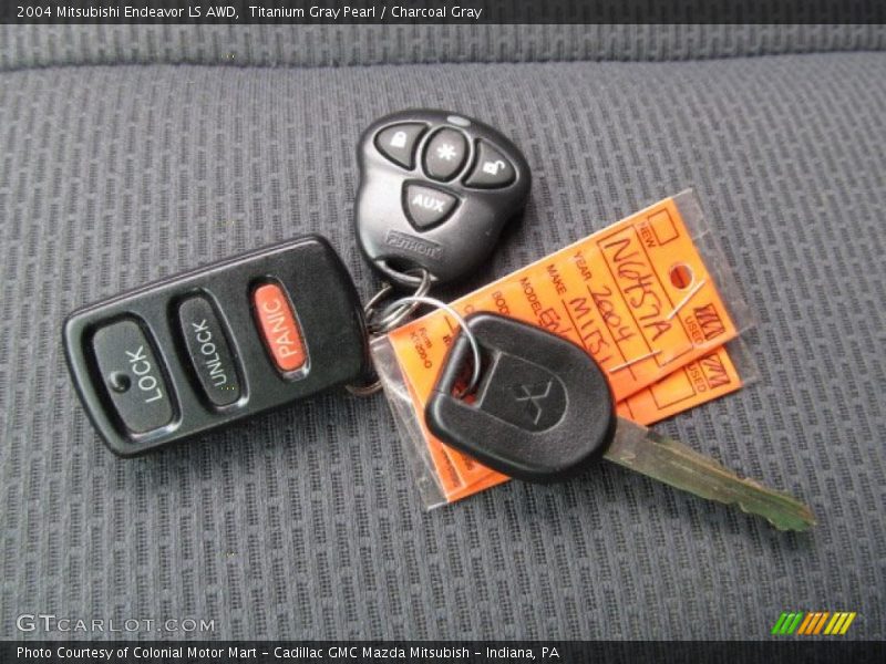 Titanium Gray Pearl / Charcoal Gray 2004 Mitsubishi Endeavor LS AWD