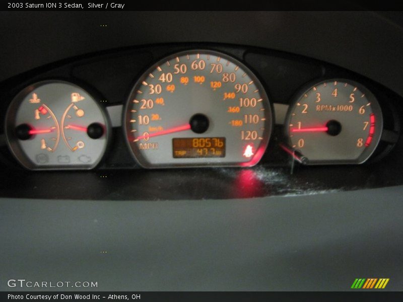 Silver / Gray 2003 Saturn ION 3 Sedan