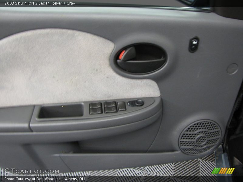 Silver / Gray 2003 Saturn ION 3 Sedan
