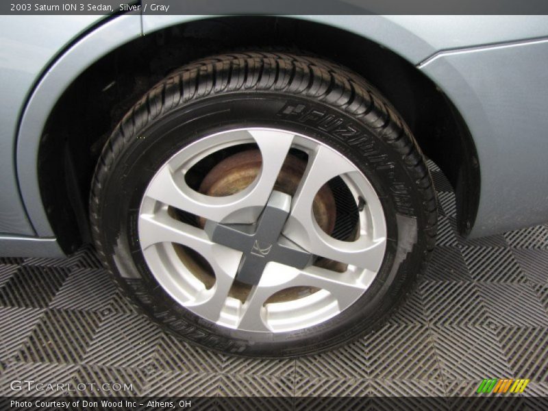 Silver / Gray 2003 Saturn ION 3 Sedan