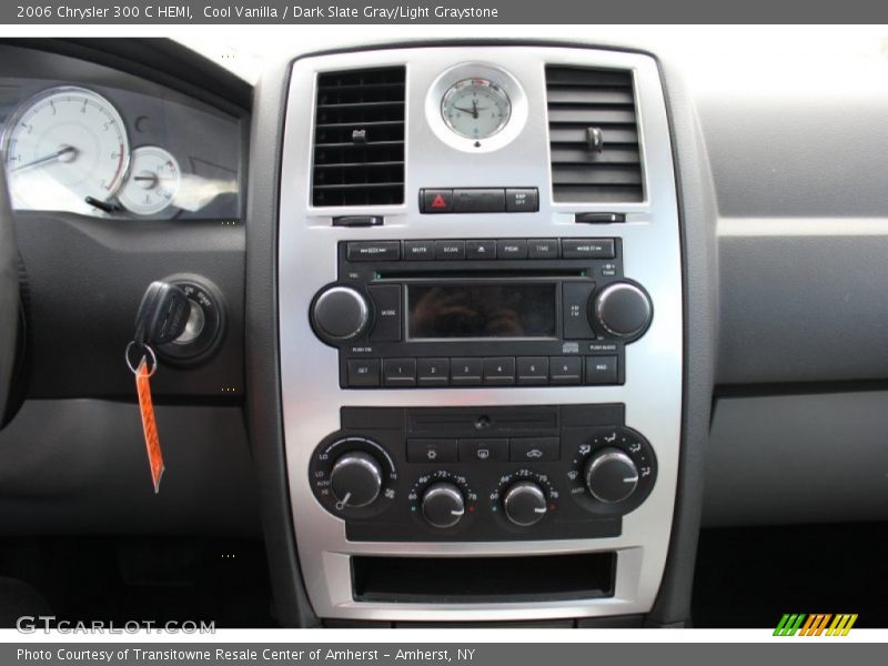 Cool Vanilla / Dark Slate Gray/Light Graystone 2006 Chrysler 300 C HEMI