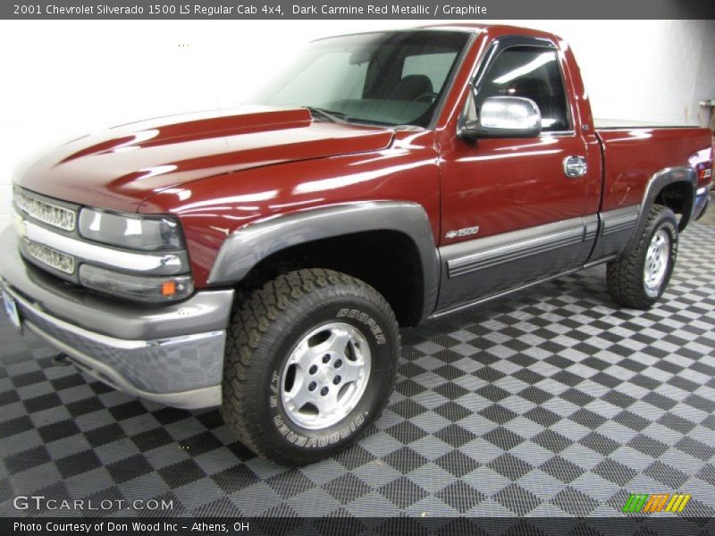 Dark Carmine Red Metallic / Graphite 2001 Chevrolet Silverado 1500 LS Regular Cab 4x4