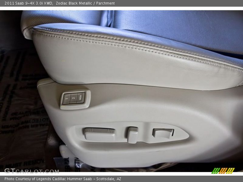 Front Seat of 2011 9-4X 3.0i XWD