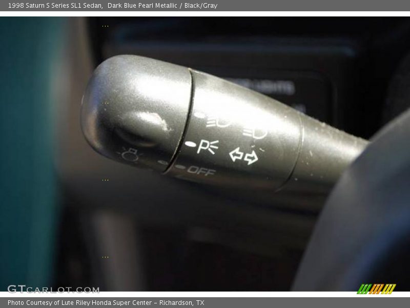 Dark Blue Pearl Metallic / Black/Gray 1998 Saturn S Series SL1 Sedan