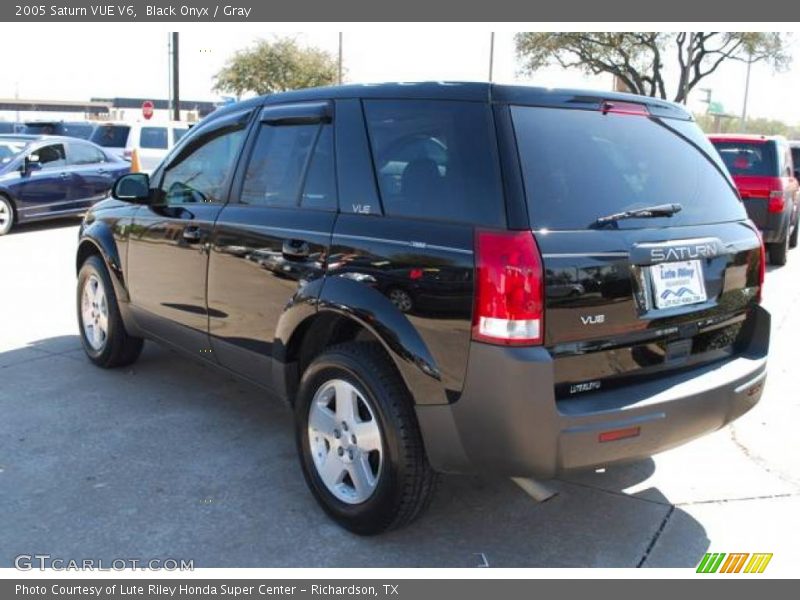 Black Onyx / Gray 2005 Saturn VUE V6