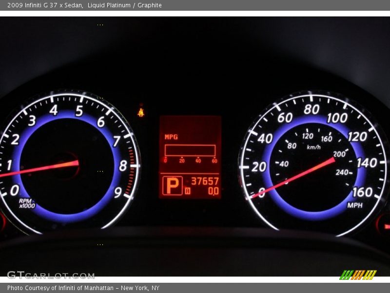 Liquid Platinum / Graphite 2009 Infiniti G 37 x Sedan