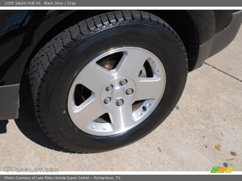 Black Onyx / Gray 2005 Saturn VUE V6