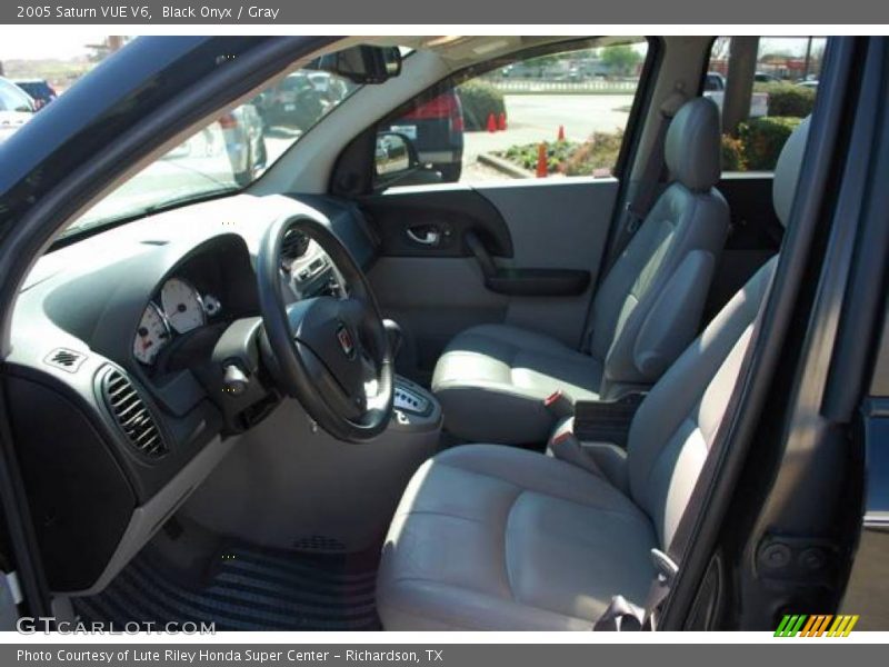Black Onyx / Gray 2005 Saturn VUE V6