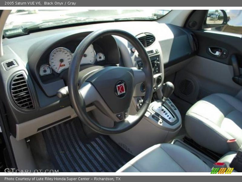 Black Onyx / Gray 2005 Saturn VUE V6
