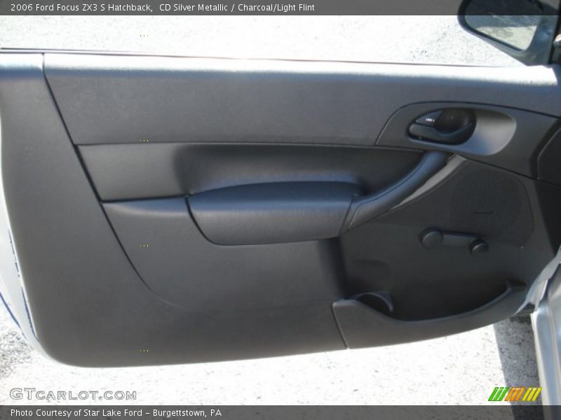 CD Silver Metallic / Charcoal/Light Flint 2006 Ford Focus ZX3 S Hatchback