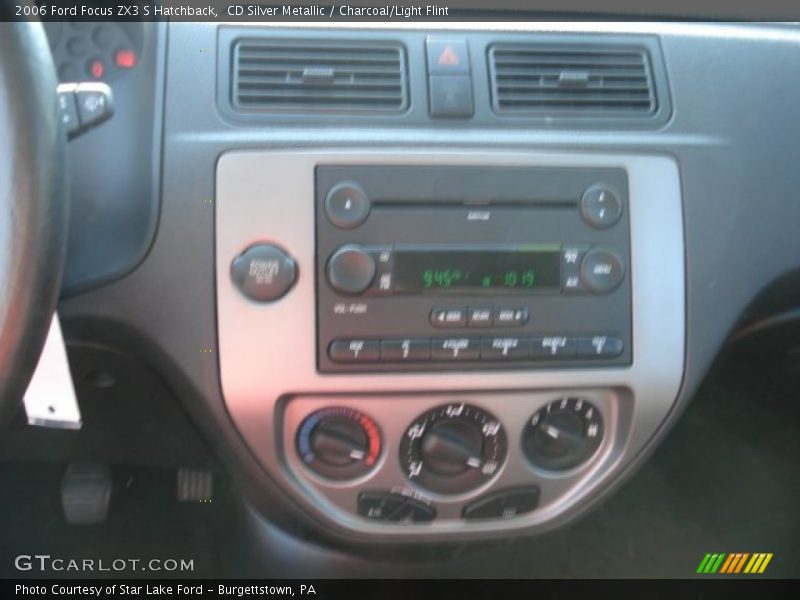 CD Silver Metallic / Charcoal/Light Flint 2006 Ford Focus ZX3 S Hatchback