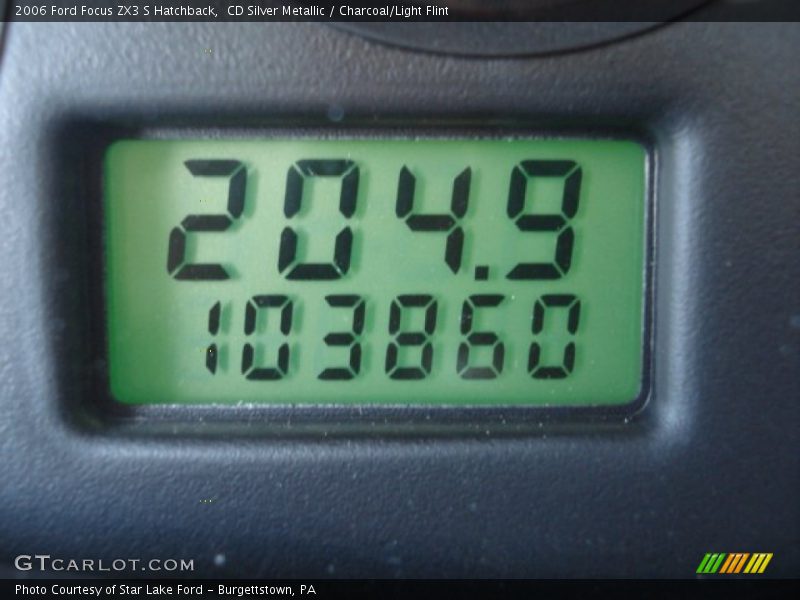 CD Silver Metallic / Charcoal/Light Flint 2006 Ford Focus ZX3 S Hatchback