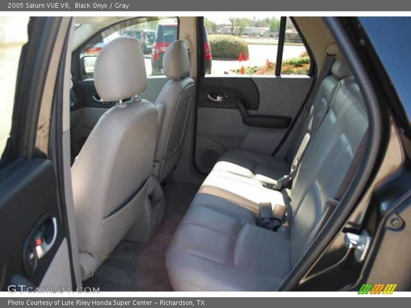 Black Onyx / Gray 2005 Saturn VUE V6