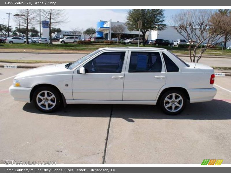 White / Ivory 1999 Volvo S70