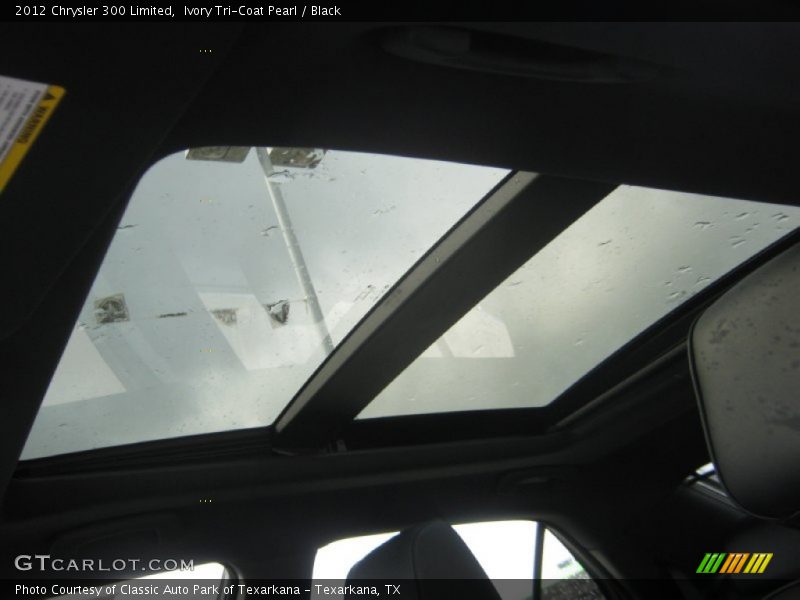 Ivory Tri-Coat Pearl / Black 2012 Chrysler 300 Limited