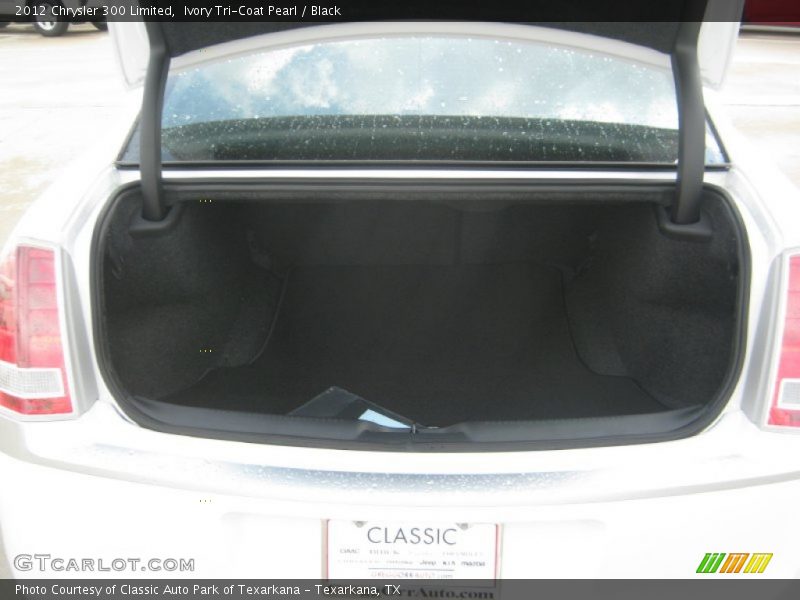 Ivory Tri-Coat Pearl / Black 2012 Chrysler 300 Limited