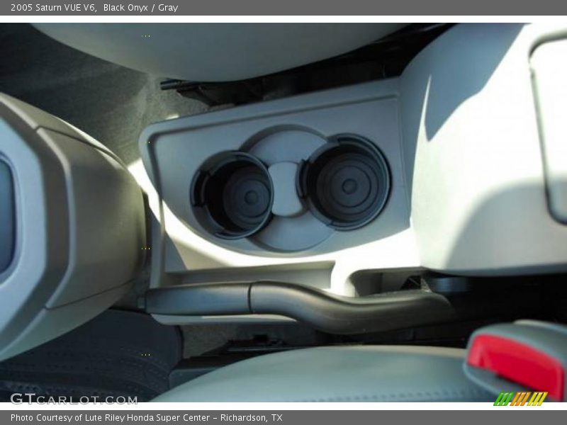 Black Onyx / Gray 2005 Saturn VUE V6