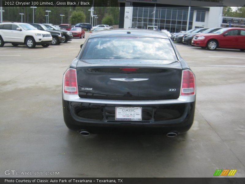 Gloss Black / Black 2012 Chrysler 300 Limited