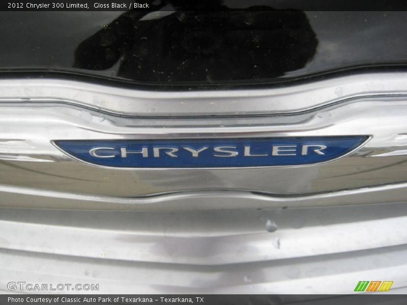 Gloss Black / Black 2012 Chrysler 300 Limited