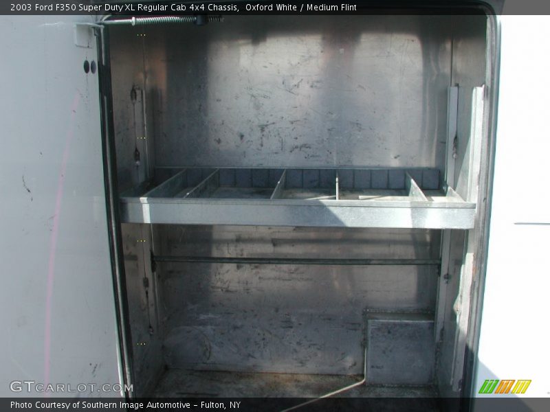 Oxford White / Medium Flint 2003 Ford F350 Super Duty XL Regular Cab 4x4 Chassis