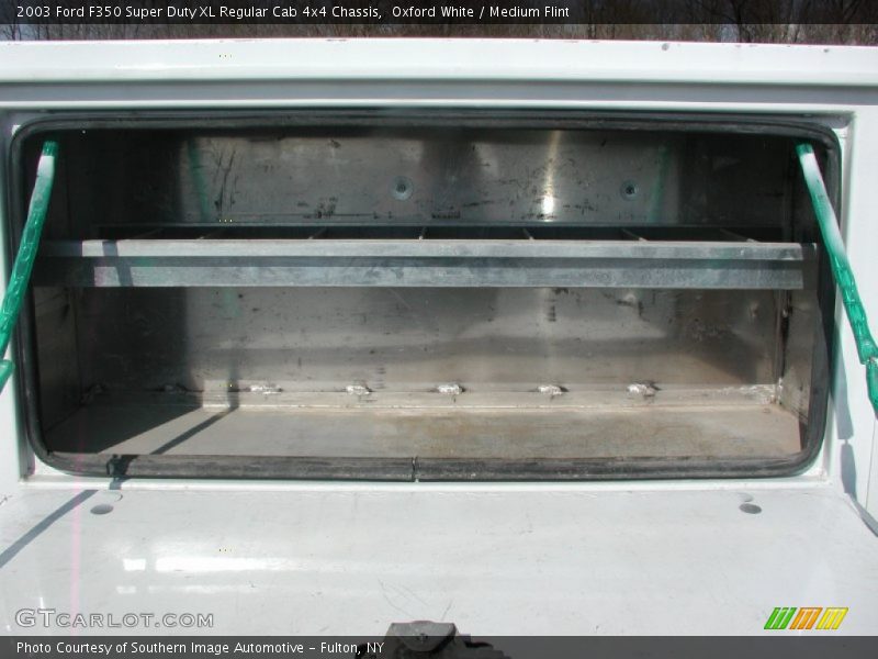 Oxford White / Medium Flint 2003 Ford F350 Super Duty XL Regular Cab 4x4 Chassis