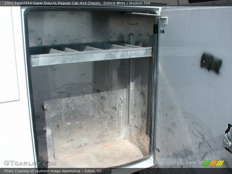 Oxford White / Medium Flint 2003 Ford F350 Super Duty XL Regular Cab 4x4 Chassis
