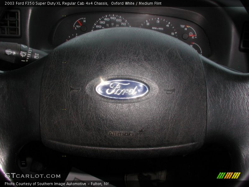 Oxford White / Medium Flint 2003 Ford F350 Super Duty XL Regular Cab 4x4 Chassis