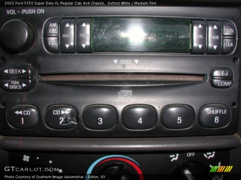 Oxford White / Medium Flint 2003 Ford F350 Super Duty XL Regular Cab 4x4 Chassis