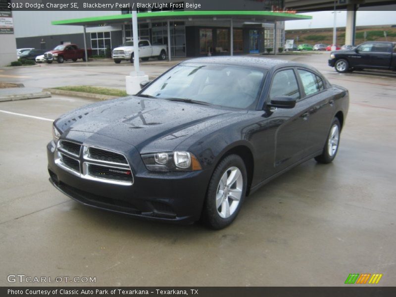 Blackberry Pearl / Black/Light Frost Beige 2012 Dodge Charger SE