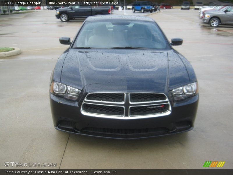 Blackberry Pearl / Black/Light Frost Beige 2012 Dodge Charger SE