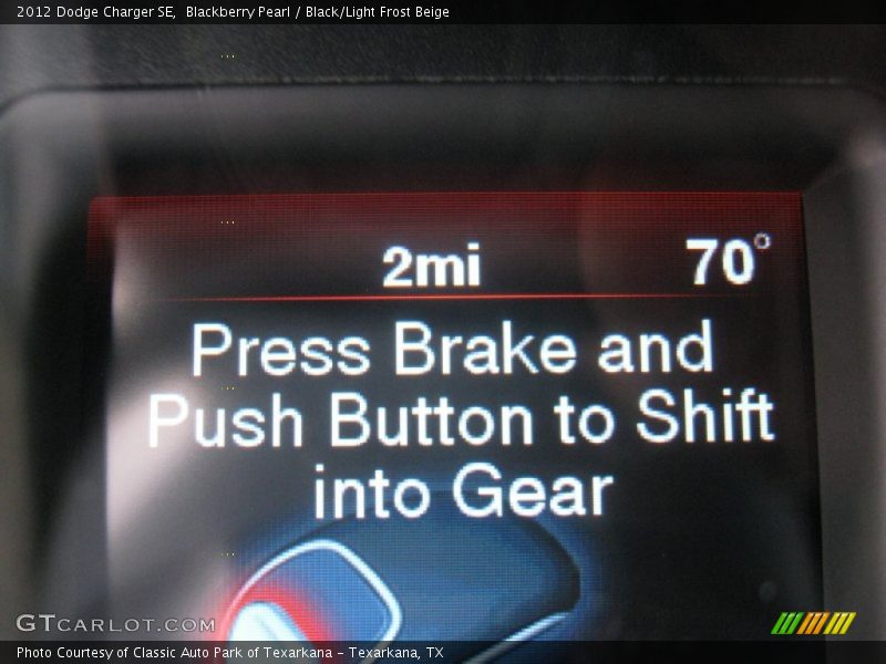 Blackberry Pearl / Black/Light Frost Beige 2012 Dodge Charger SE