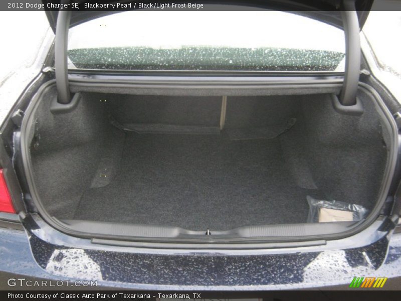 Blackberry Pearl / Black/Light Frost Beige 2012 Dodge Charger SE
