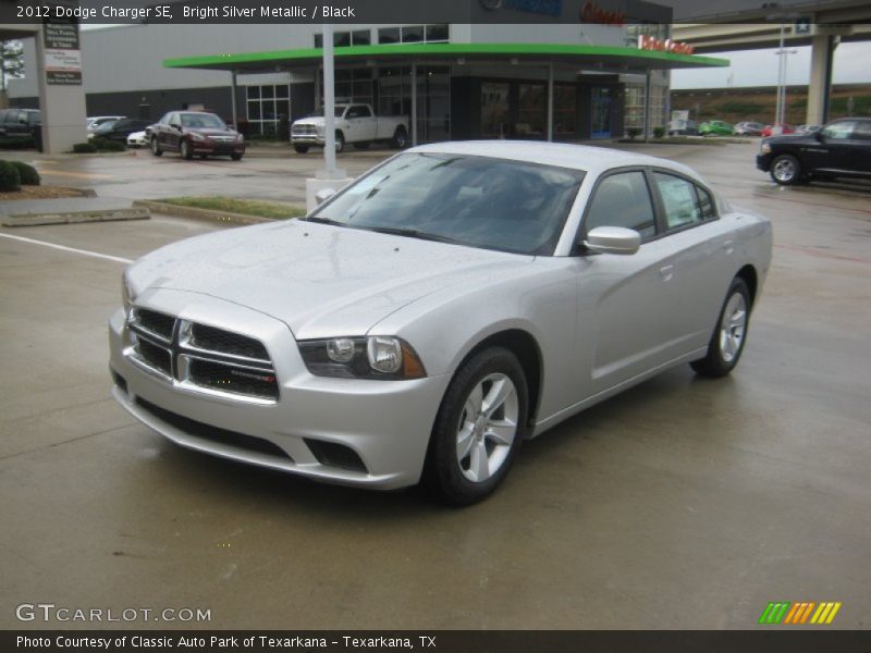 Bright Silver Metallic / Black 2012 Dodge Charger SE