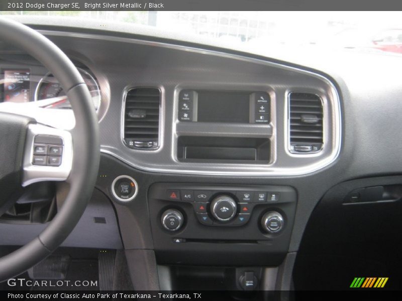 Bright Silver Metallic / Black 2012 Dodge Charger SE