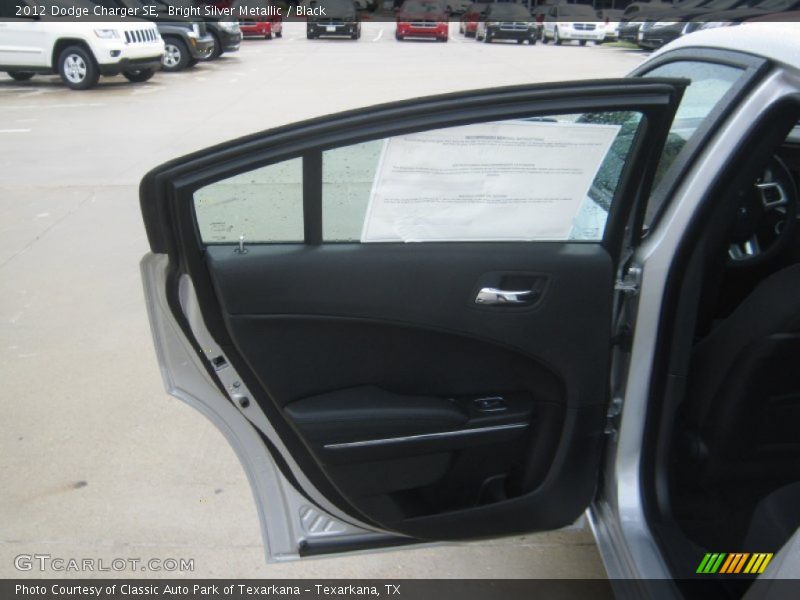 Bright Silver Metallic / Black 2012 Dodge Charger SE