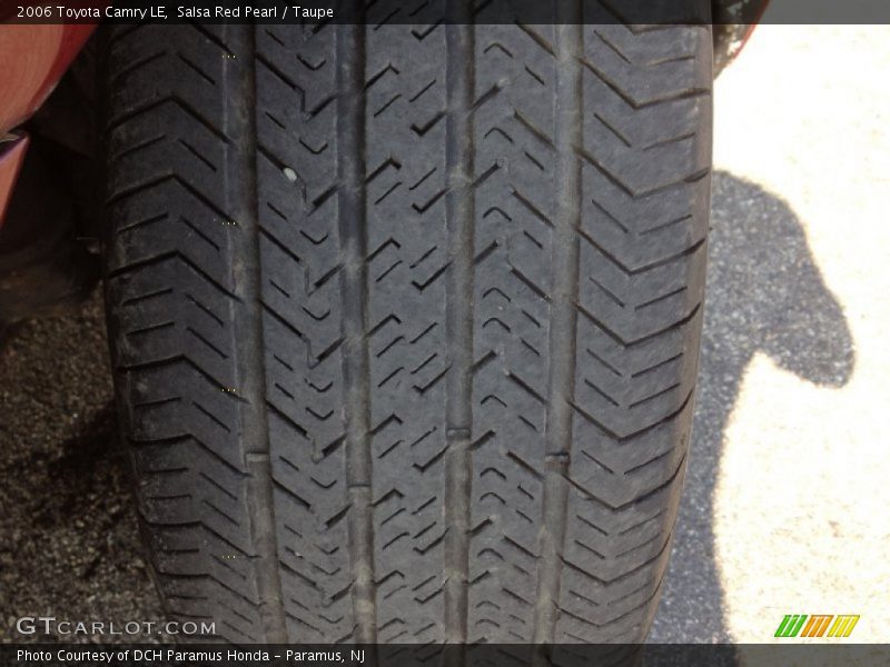 Salsa Red Pearl / Taupe 2006 Toyota Camry LE