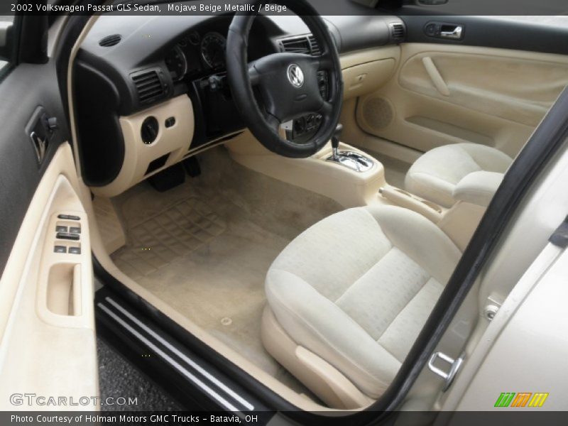 Mojave Beige Metallic / Beige 2002 Volkswagen Passat GLS Sedan