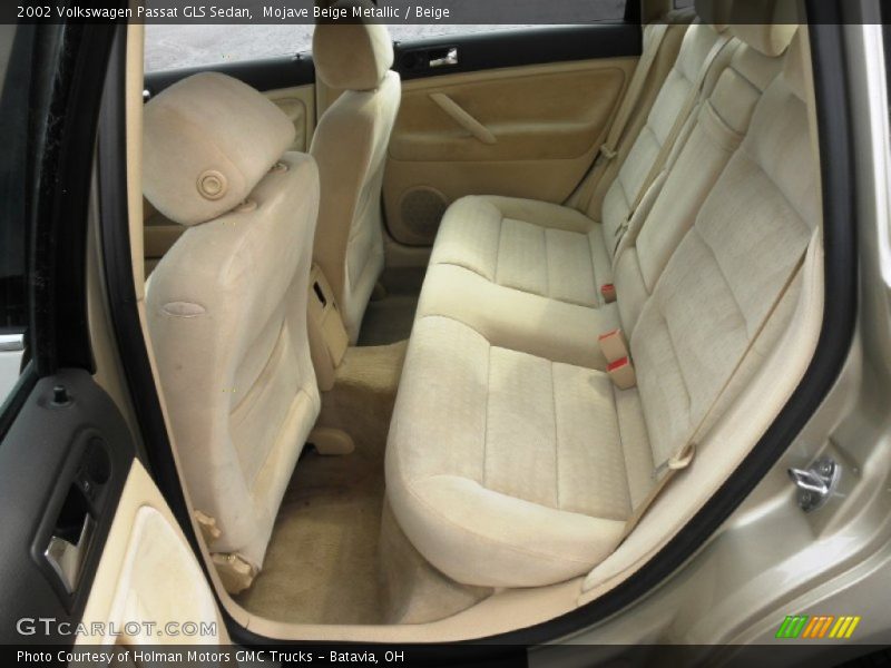 Mojave Beige Metallic / Beige 2002 Volkswagen Passat GLS Sedan