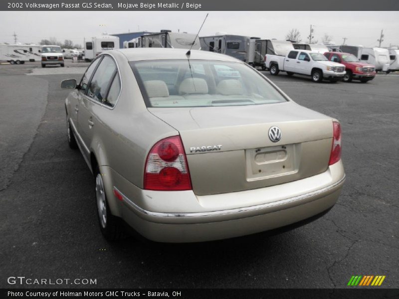 Mojave Beige Metallic / Beige 2002 Volkswagen Passat GLS Sedan